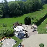 Schlosshof - Der Urlaubsbauernhof Appartement Elzach