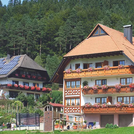 Farm stay Schlosshof - Der Urlaubsbauernhof *